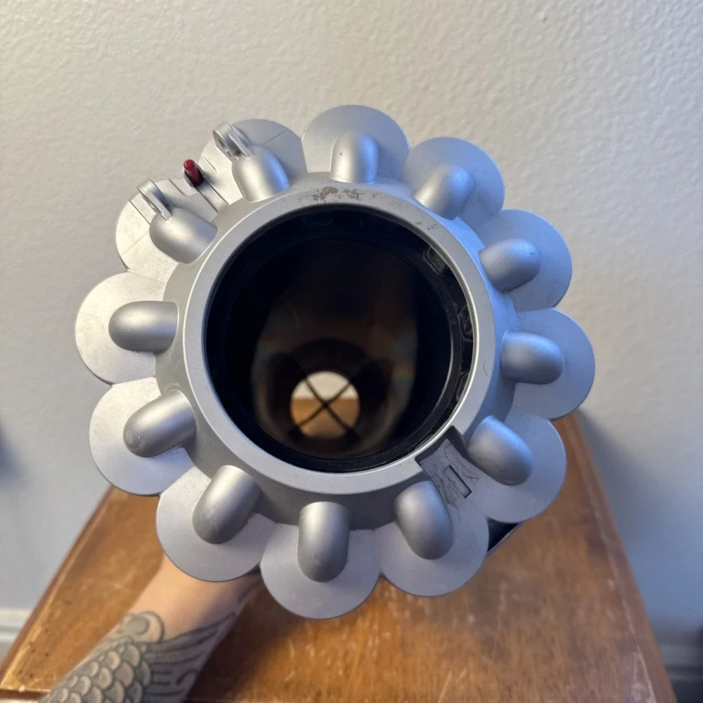 Dyson DC40 Cyclone Assembly in Silver genuine OEM‎ Part